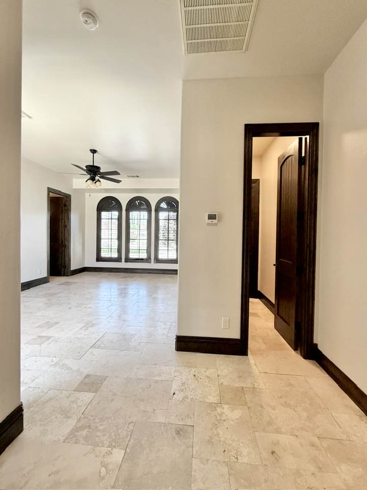 Carlsbad, New Mexico, 88220, United States, 4 Bedrooms Bedrooms, ,6 BathroomsBathrooms,Residential,For Sale,1974885