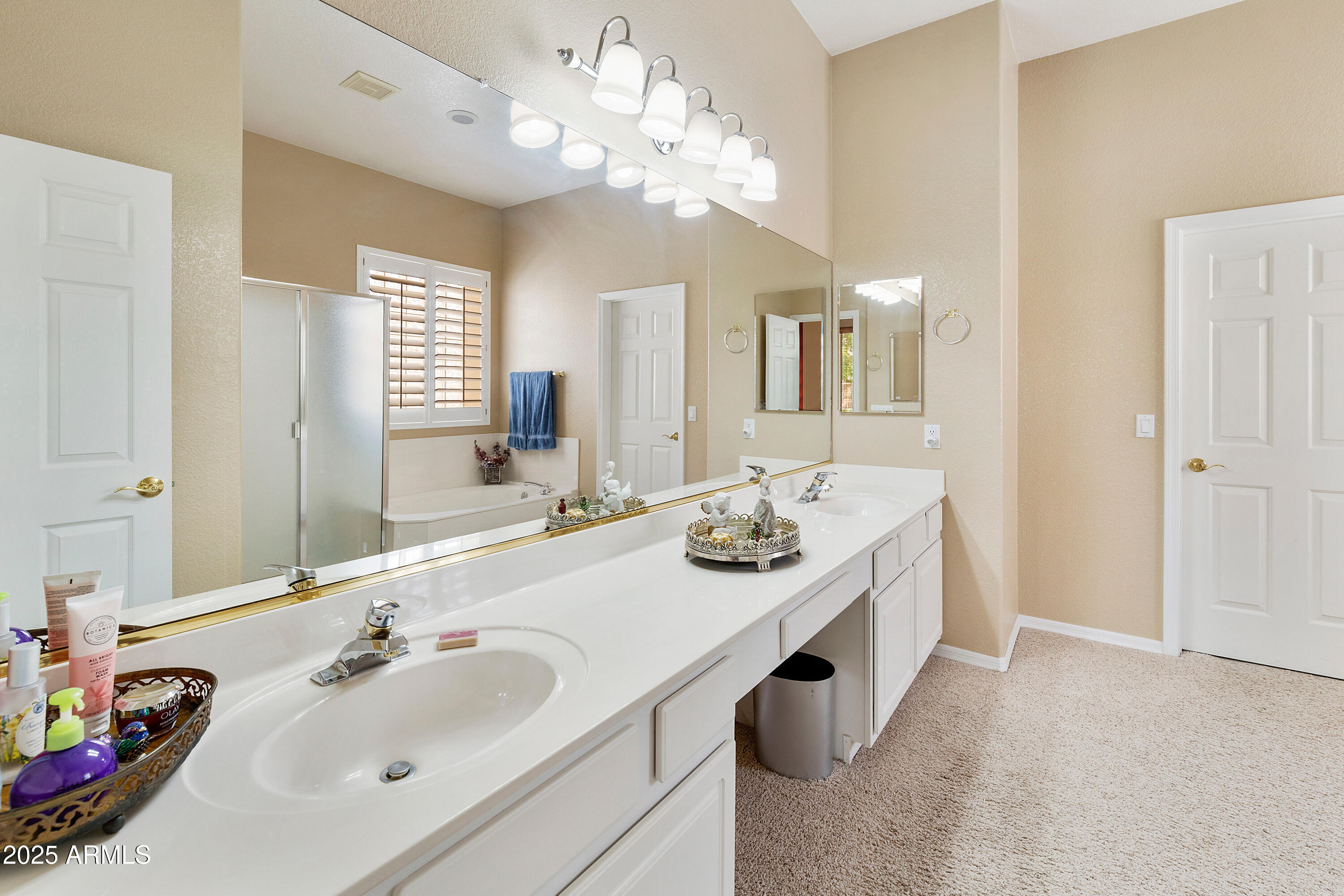 Gilbert, Arizona, 85298, United States, 2 Bedrooms Bedrooms, ,Residential,For Sale,1760865
