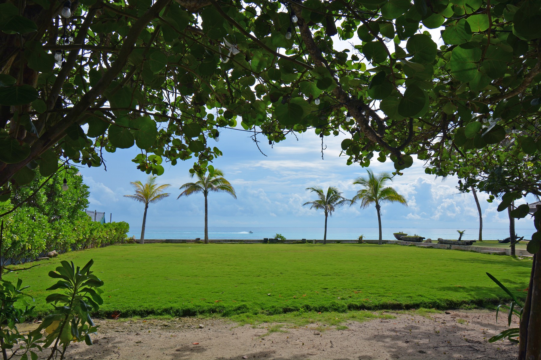  BEACHFRONT RESIDENTIAL LOT IN PLAYACAR GATED COMMUNITY - 物件實景