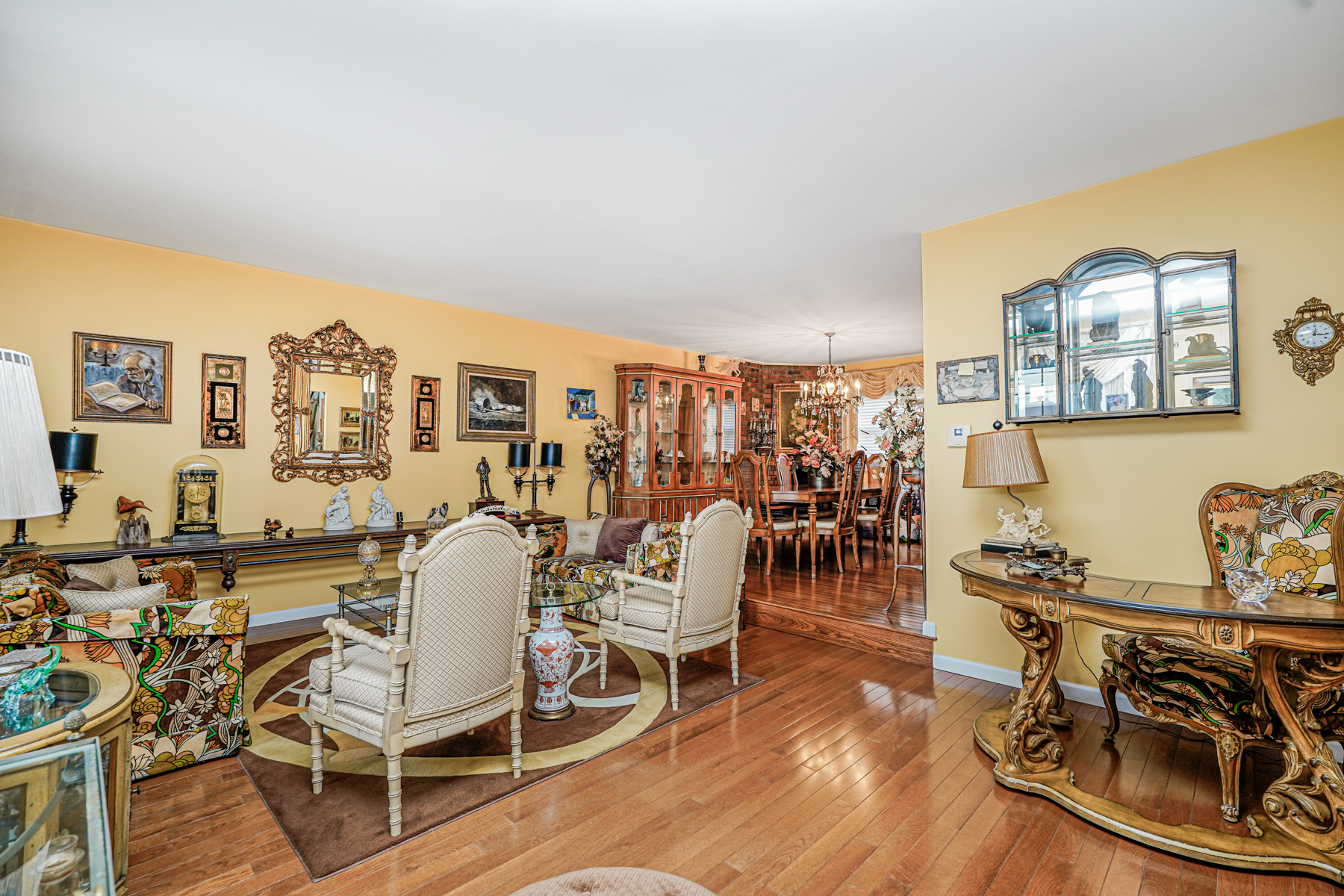 Staten Island, New York, 10301, United States, 4 Bedrooms Bedrooms, ,3 BathroomsBathrooms,Residential,For Sale,1838592