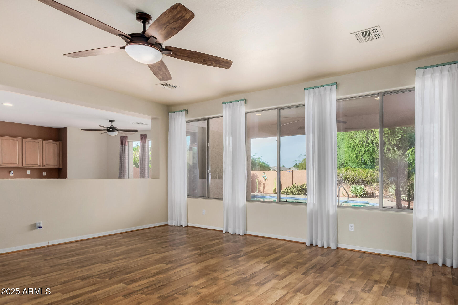 Surprise, Arizona, 85379, United States, 3 Bedrooms Bedrooms, ,2 BathroomsBathrooms,Residential,For Sale,1992144