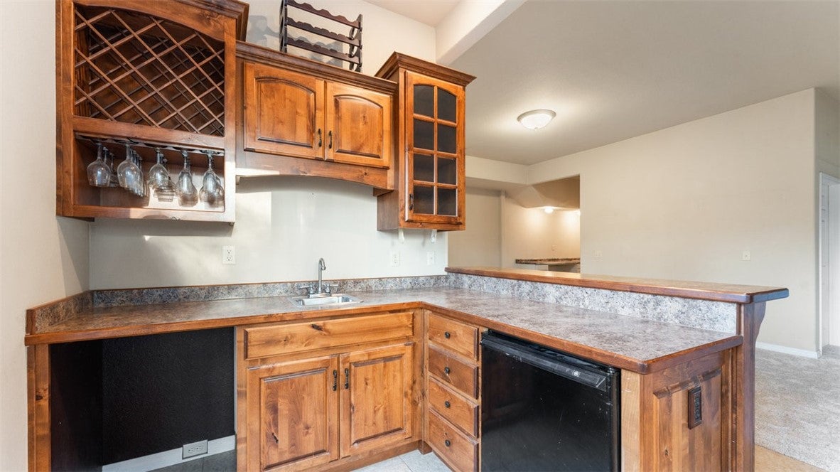 Bella Vista, Arkansas, 72714, United States, 4 Bedrooms Bedrooms, ,3 BathroomsBathrooms,Residential,For Sale,1997146