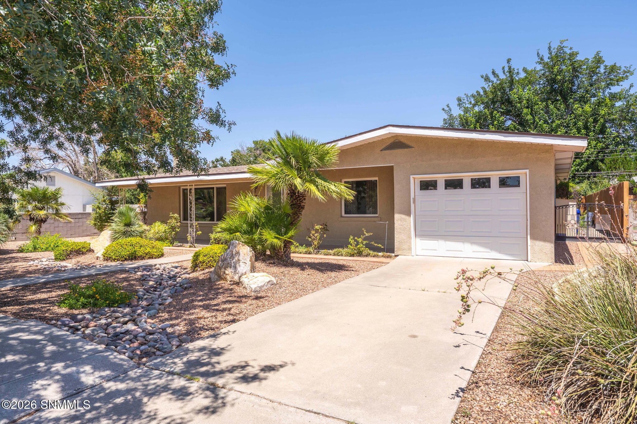 Milton Ave, Las Cruces, NM 88005