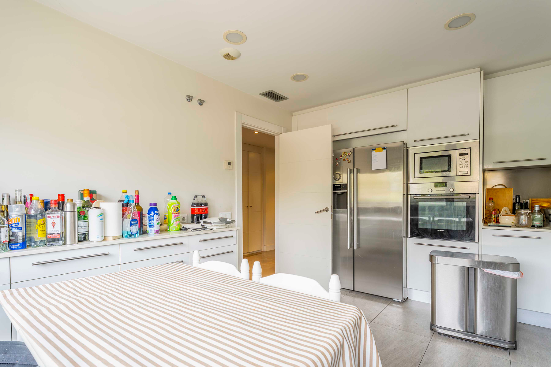  Semi-detached house with garden, elevator & pool in a private complex - 物件實景