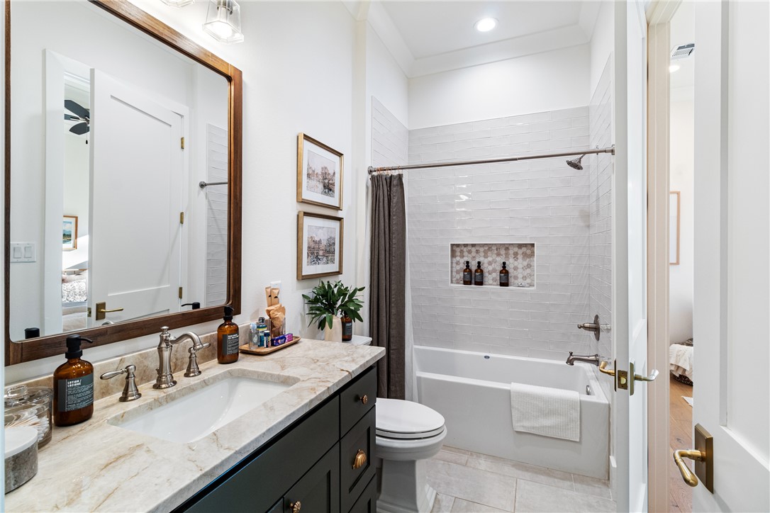 College Station, Texas, 77845, United States, 4 Bedrooms Bedrooms, ,5 BathroomsBathrooms,Residential,For Sale,1713774