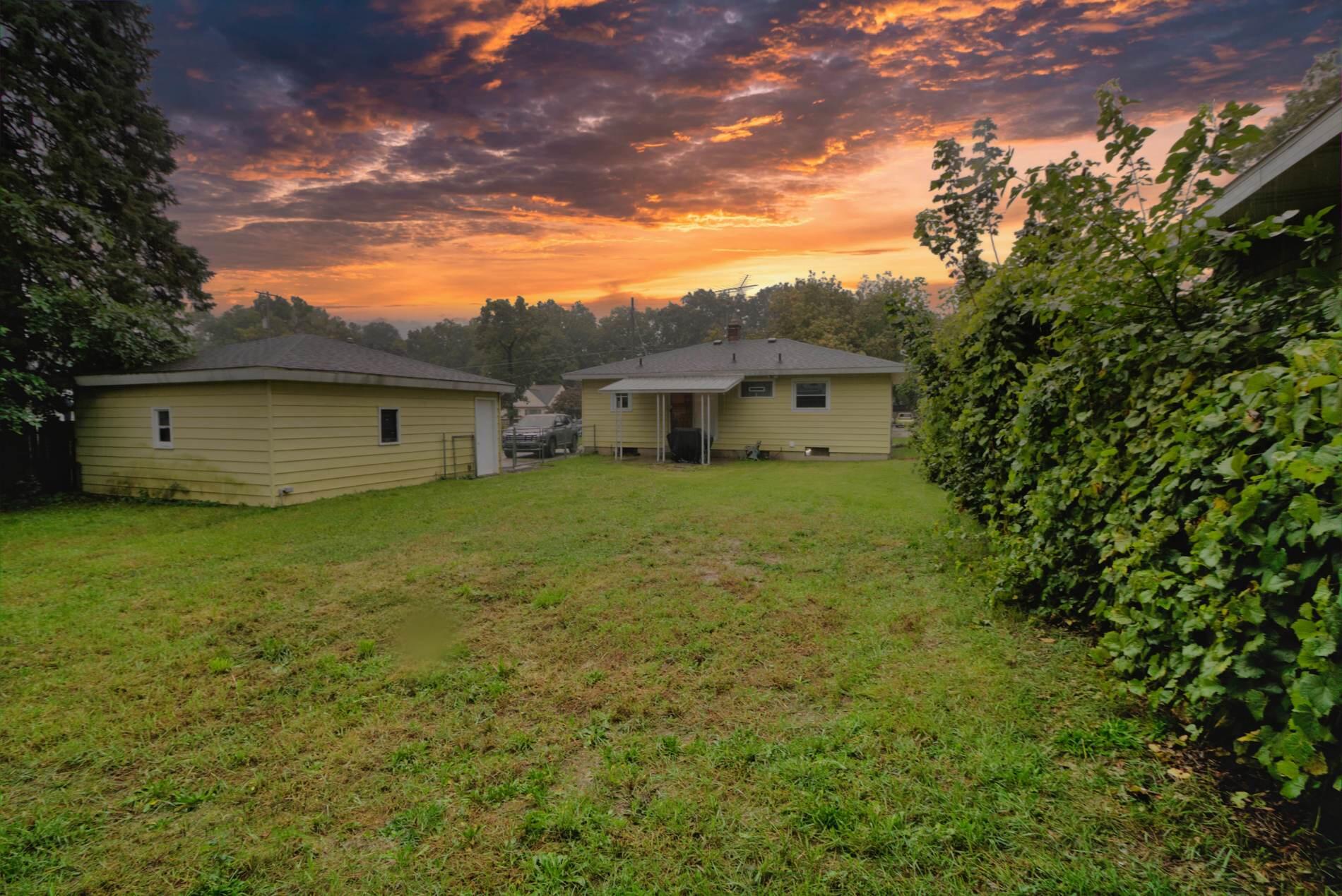 Heron Ave, Wyoming, MI 49509 #1