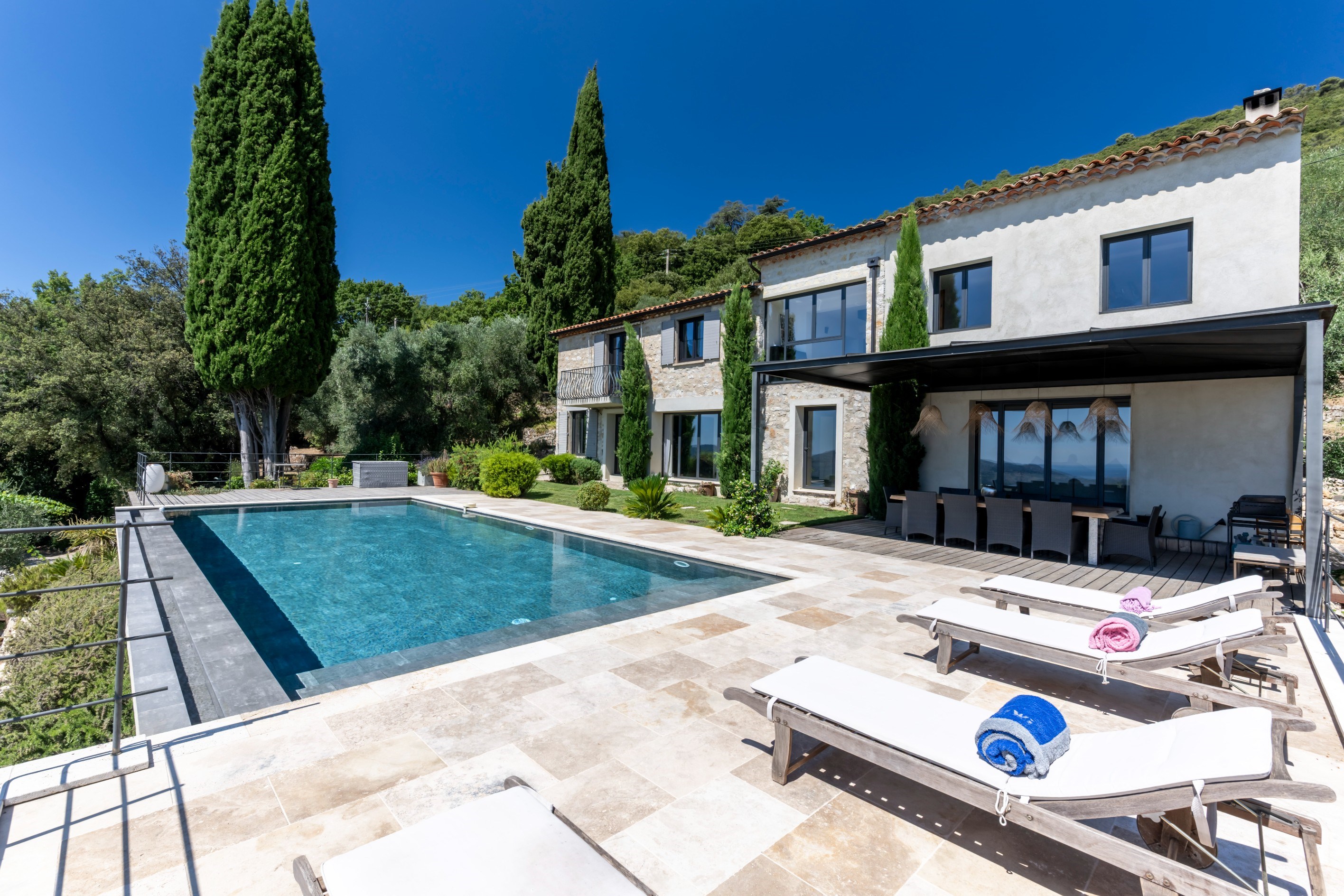  Le Tignet, renovated villa for sale with panoramic sea views, infinity pool and… - 物件實景