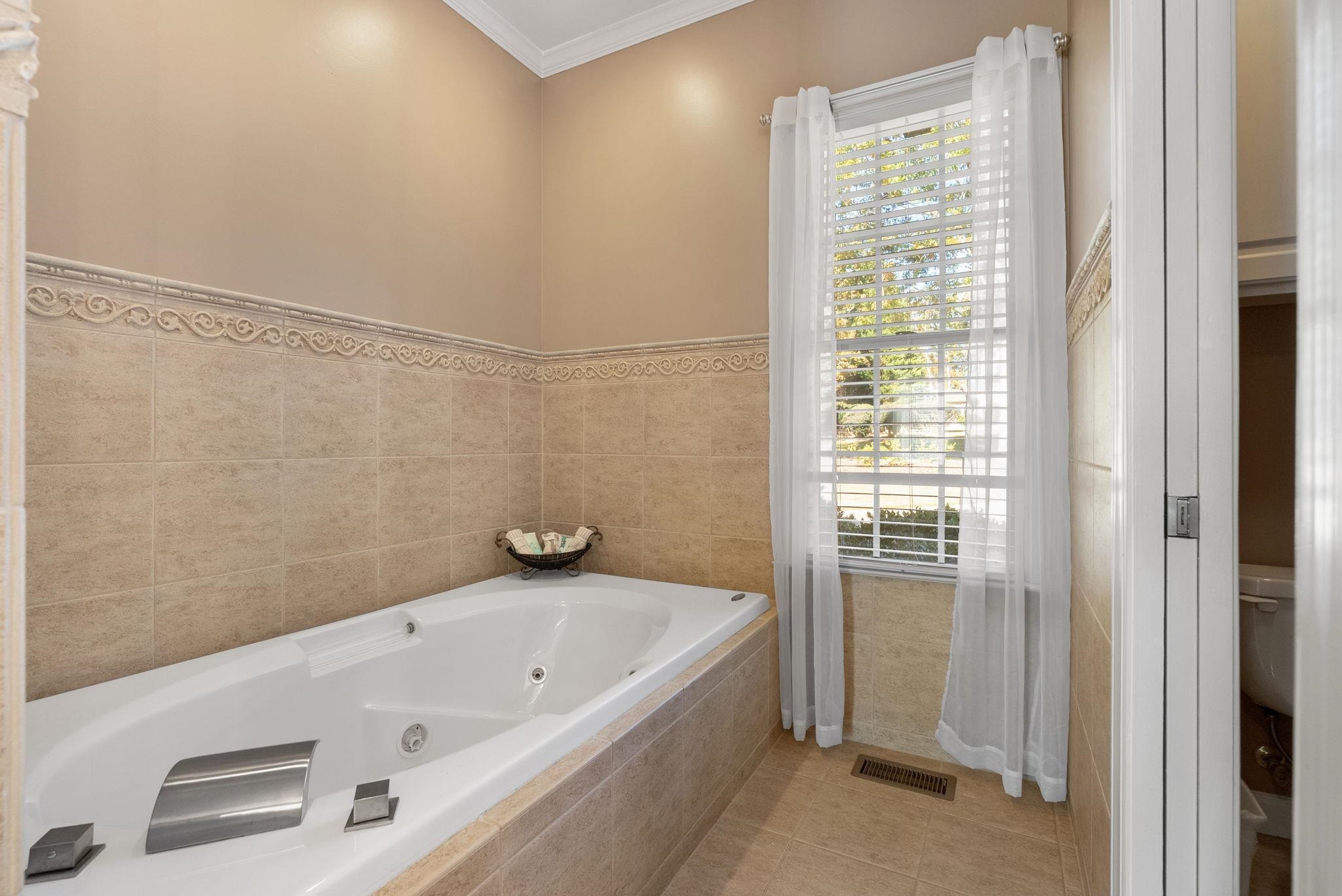 Boiling Springs, South Carolina, 29316, United States, 4 Bedrooms Bedrooms, ,4 BathroomsBathrooms,Residential,For Sale,1989129