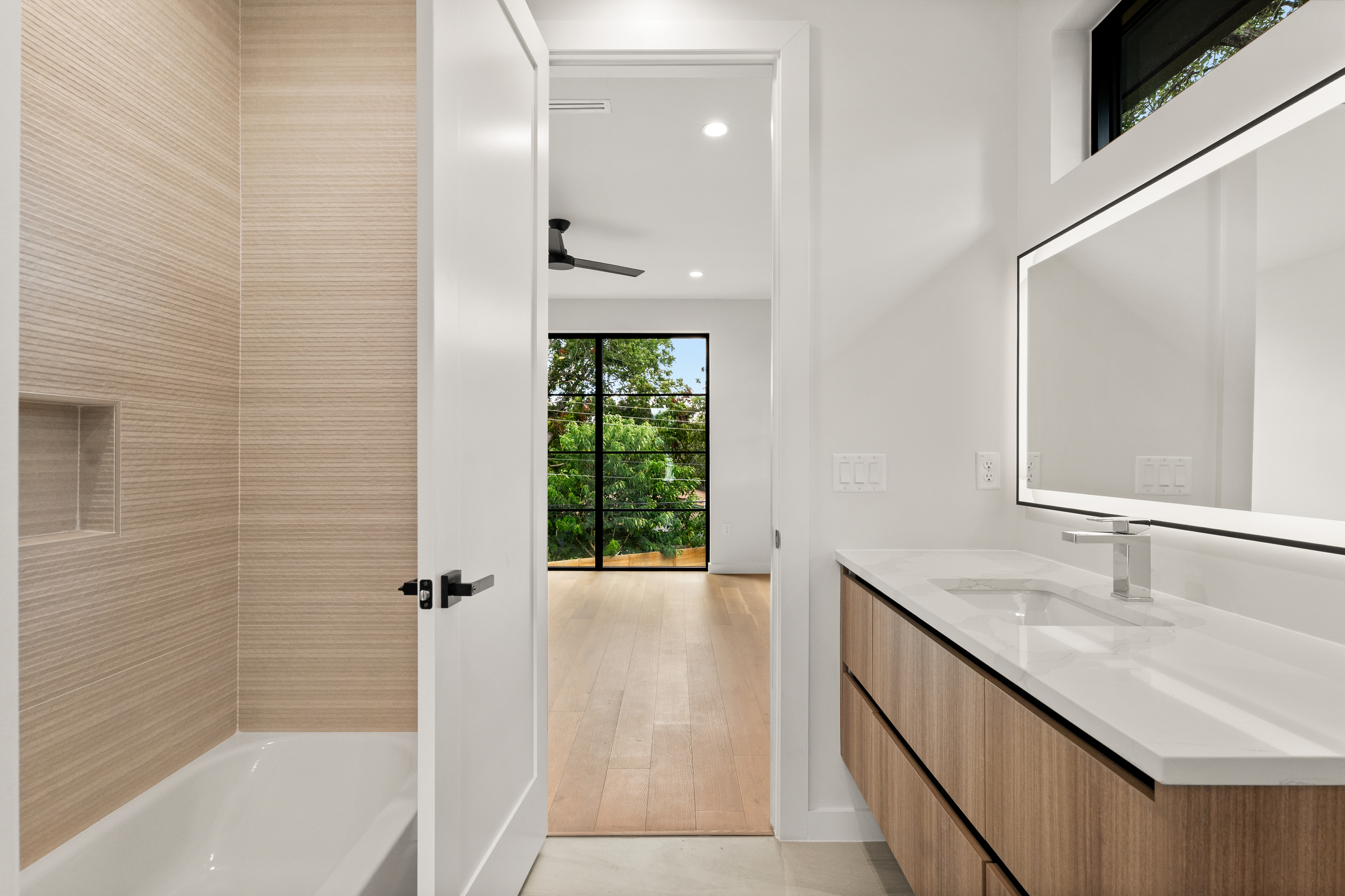  Contemporary New Construction Home in South Austin Neighborhood - 物件實景
