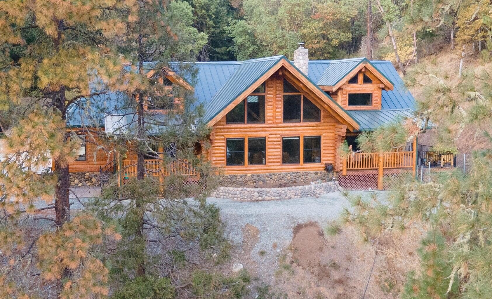 Canyonville, Oregon, 97417, United States, 2 Bedrooms Bedrooms, ,2 BathroomsBathrooms,Residential,For Sale,1981703