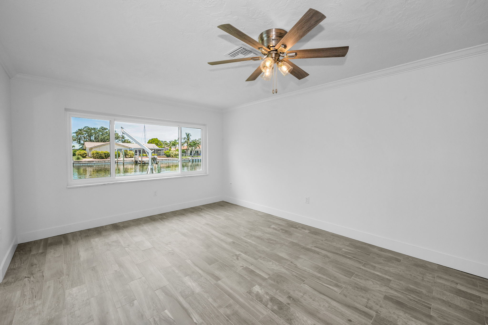 St Petersburg Beach, Florida, 33703, United States, 3 Bedrooms Bedrooms, ,2 BathroomsBathrooms,Residential,For Sale,1979522