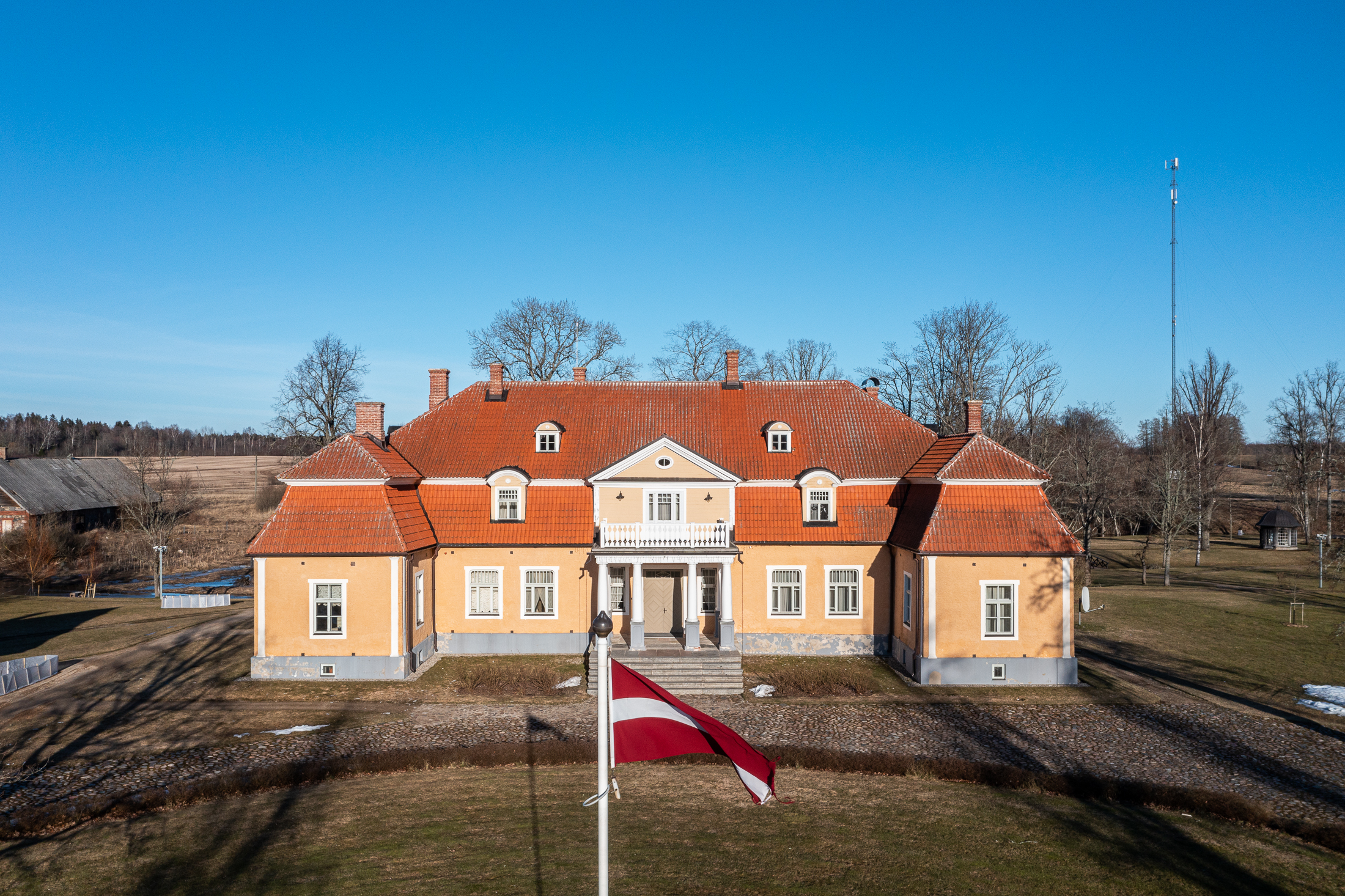  The Kirbiži Manor Complex - 物件實景