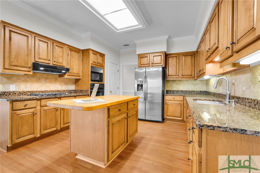 Savannah, Georgia, 31410, United States, 4 Bedrooms Bedrooms, ,4 BathroomsBathrooms,Residential,For Sale,1888568