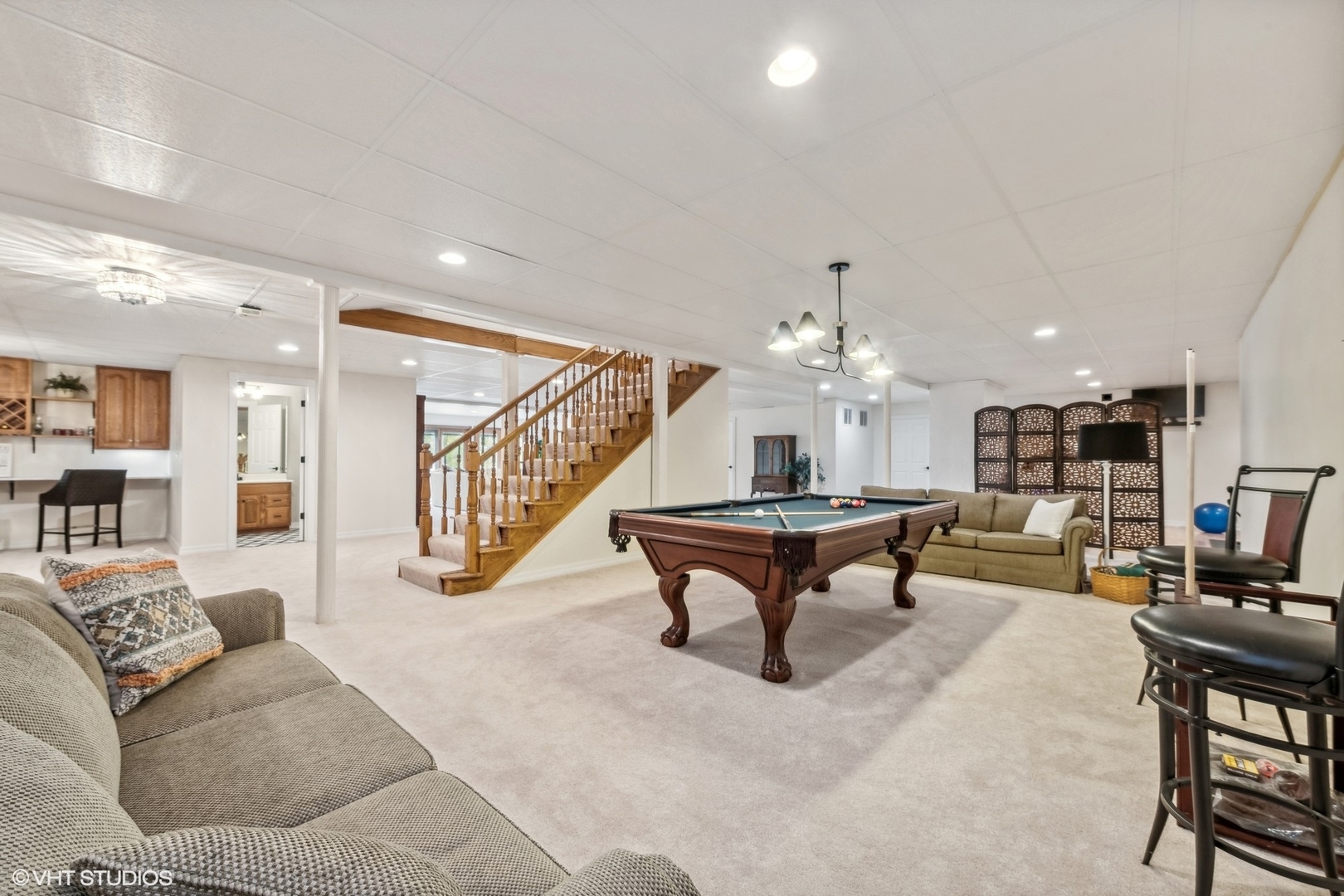 Inverness, Illinois, 60010, United States, 5 Bedrooms Bedrooms, ,6 BathroomsBathrooms,Residential,For Sale,1927406