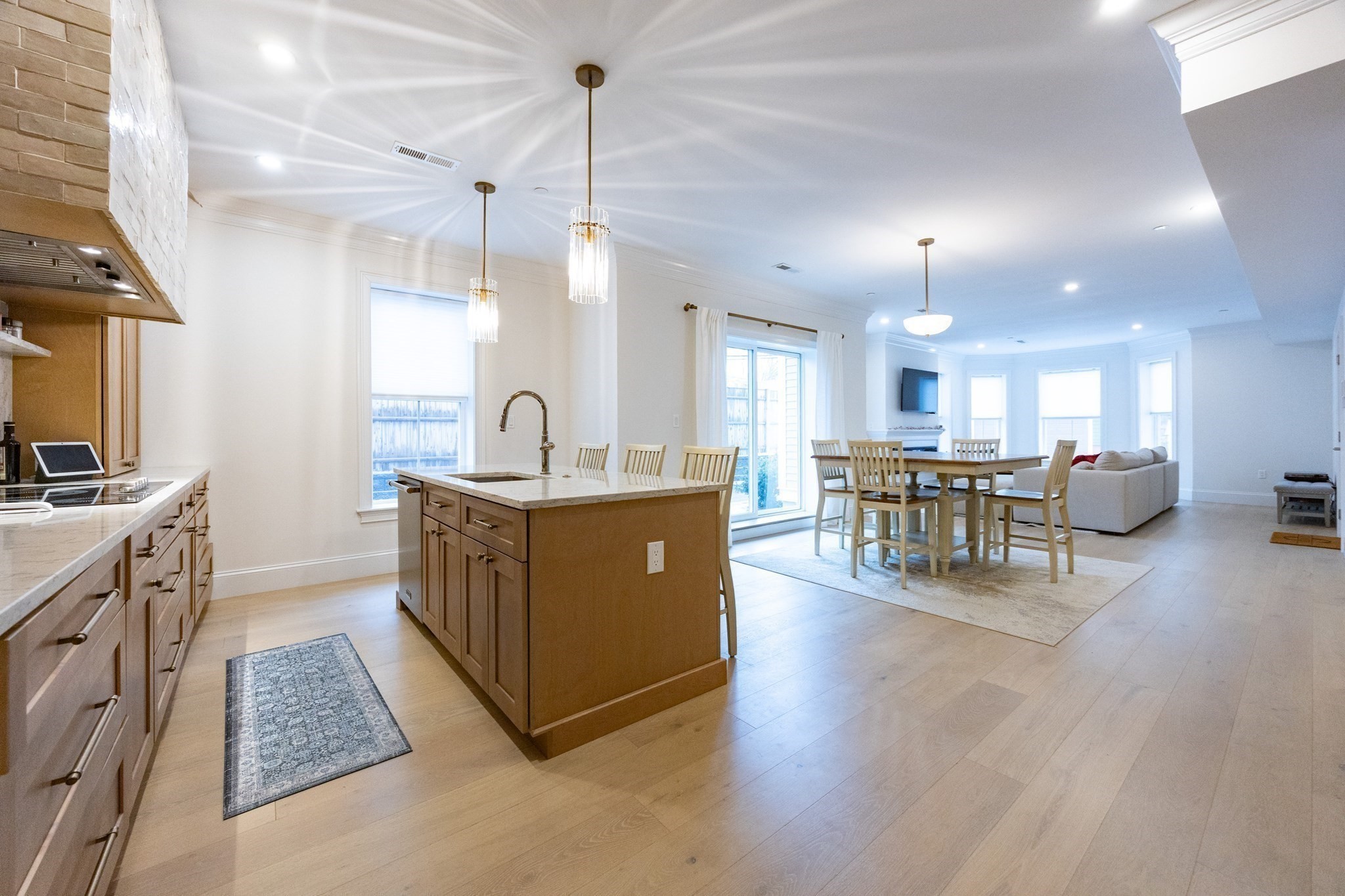 Boston, Massachusetts, 02134, United States, 3 Bedrooms Bedrooms, ,2 BathroomsBathrooms,Residential,For Sale,2034966