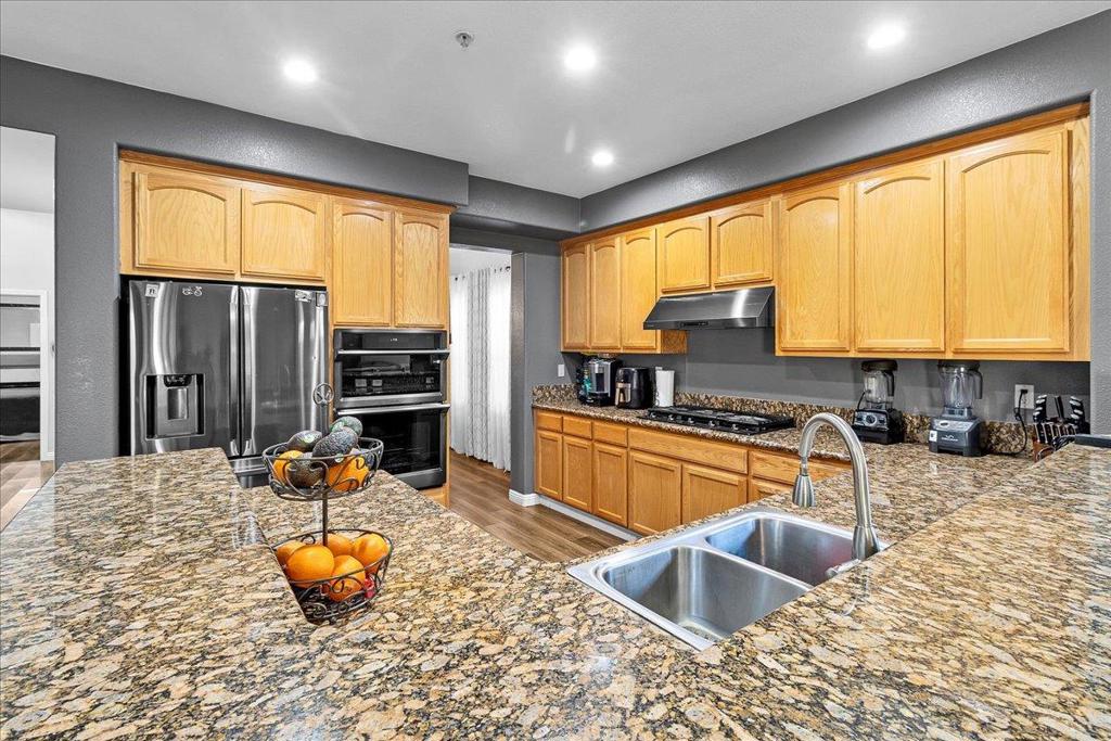 King City, California, 93930, United States, 4 Bedrooms Bedrooms, ,3 BathroomsBathrooms,Residential,For Sale,2010438