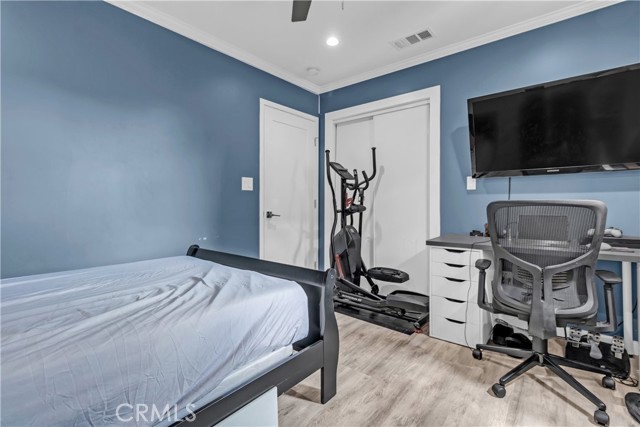 Los Angeles, California, 91605, United States, 5 Bedrooms Bedrooms, ,4 BathroomsBathrooms,Residential,For Sale,1979926