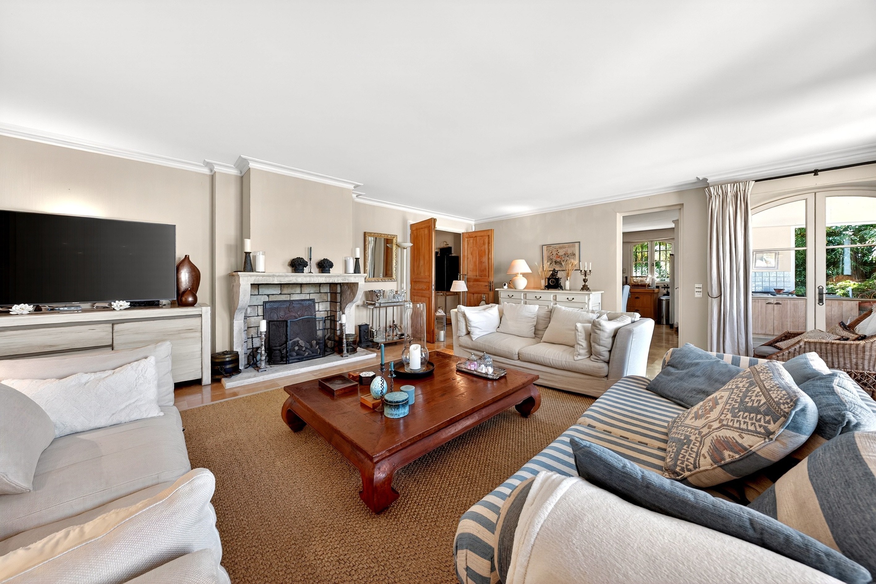  Luxury villa in Mougins with heated pool and panoramic views near the historic … - 物件實景