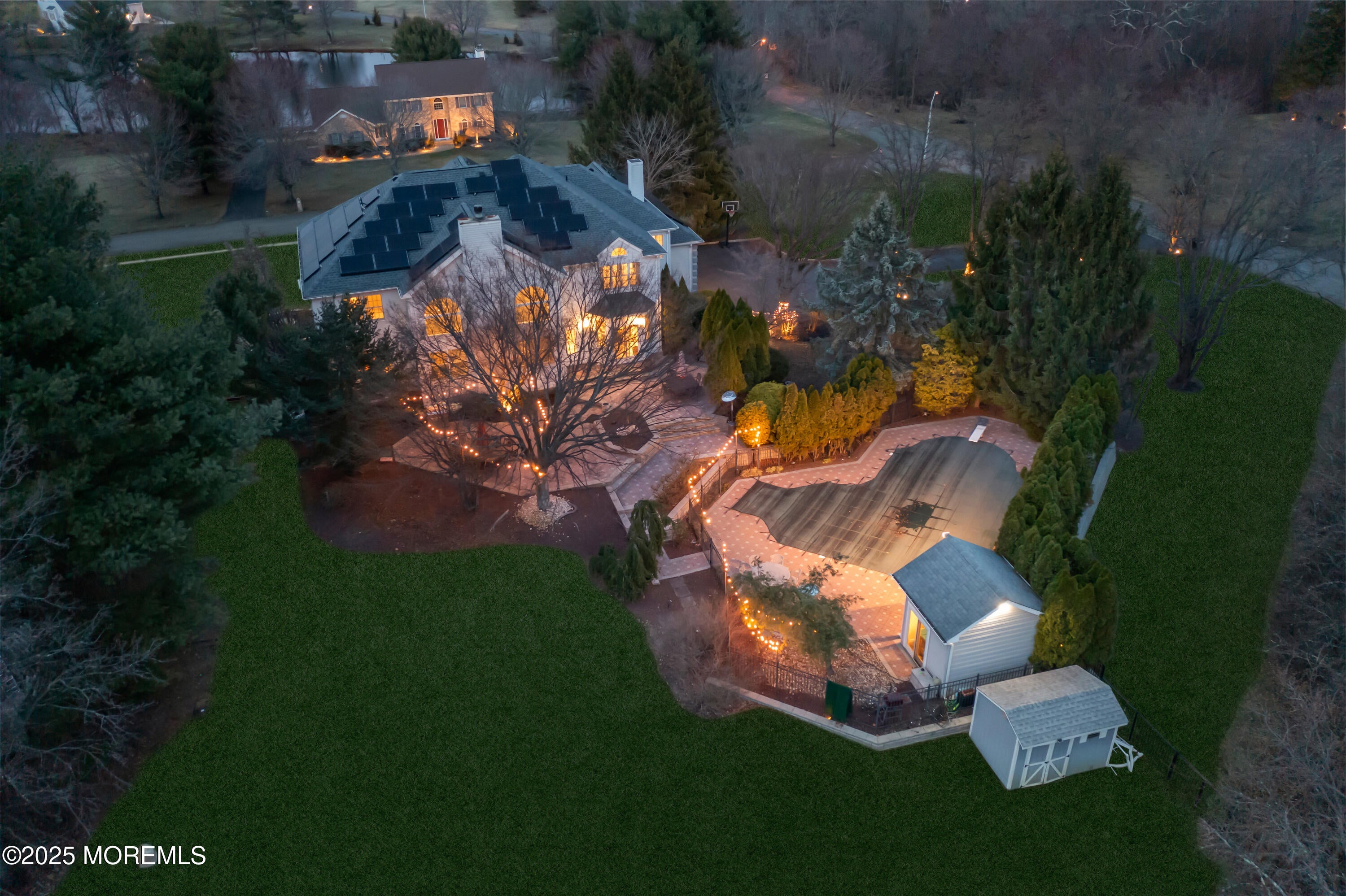 Manalapan, New Jersey, 07726, United States, 6 Bedrooms Bedrooms, ,5 BathroomsBathrooms,Residential,For Sale,1976013