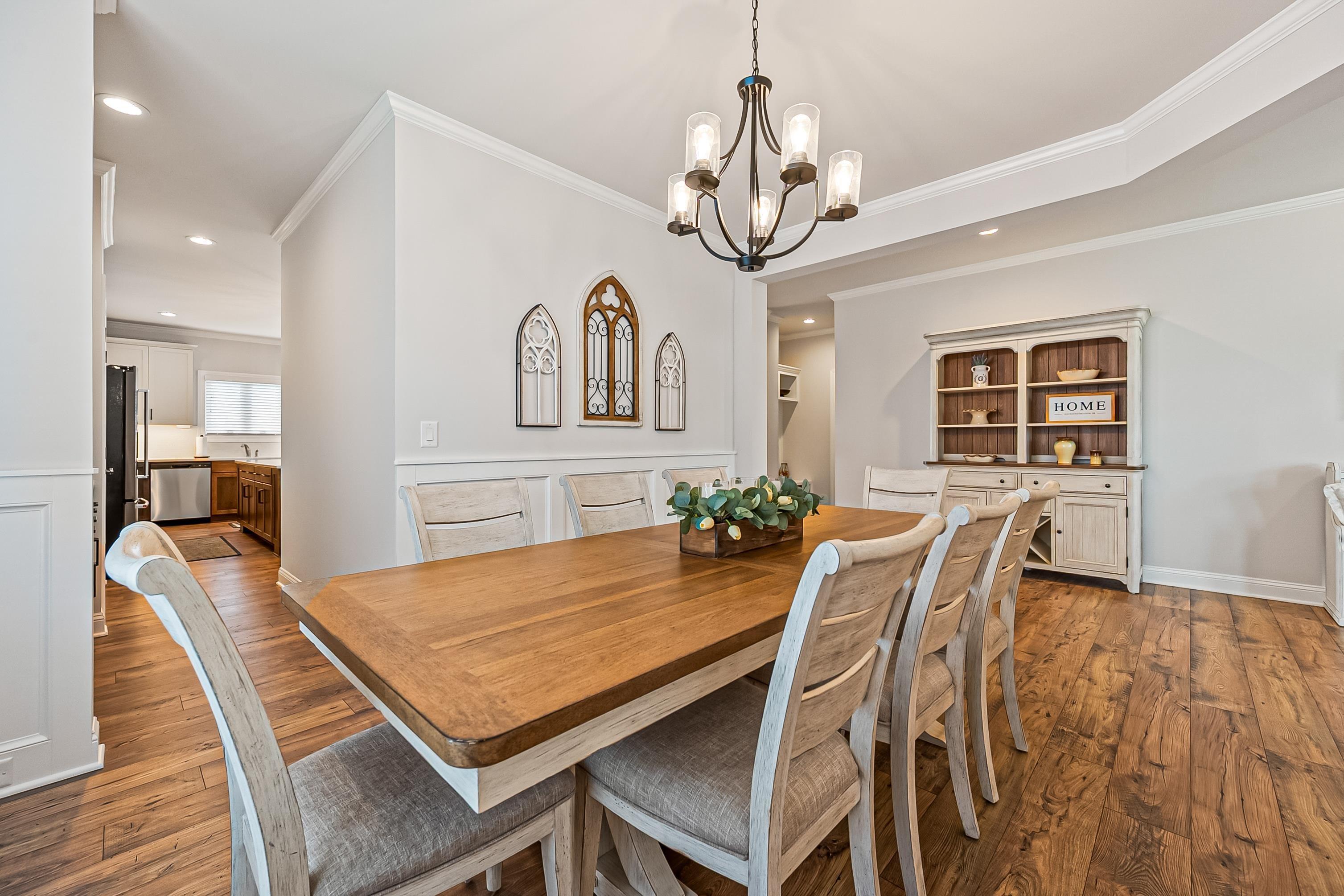 Christiansburg, Virginia, 24073, United States, 4 Bedrooms Bedrooms, ,5 BathroomsBathrooms,Residential,For Sale,1903895