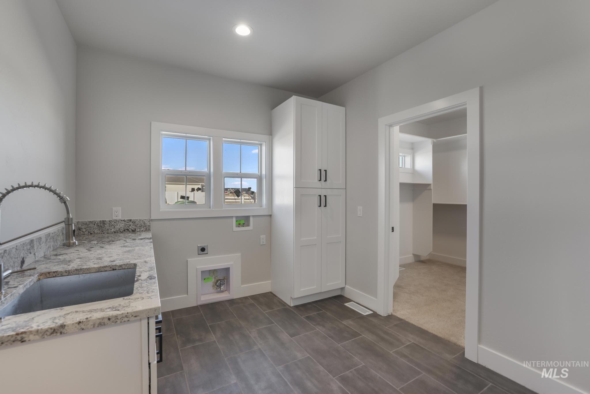 Burley, Idaho, 83318, United States, 4 Bedrooms Bedrooms, ,4 BathroomsBathrooms,Residential,For Sale,2001810