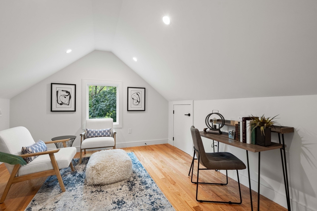 Newton, Massachusetts, 02460, United States, 5 Bedrooms Bedrooms, ,5 BathroomsBathrooms,Residential,For Sale,2000689