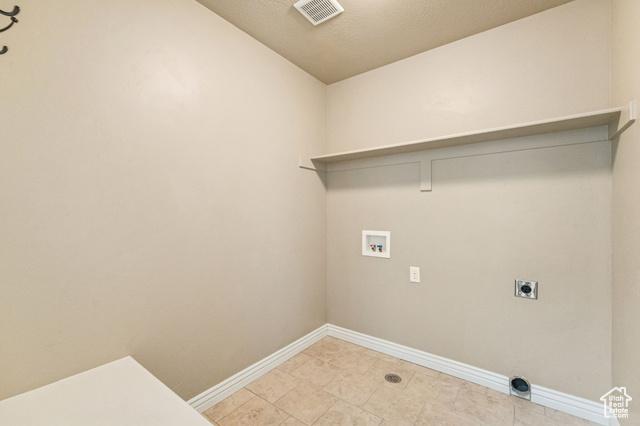 West Haven, Utah, 84401, United States, 6 Bedrooms Bedrooms, ,3 BathroomsBathrooms,Residential,For Sale,1984111