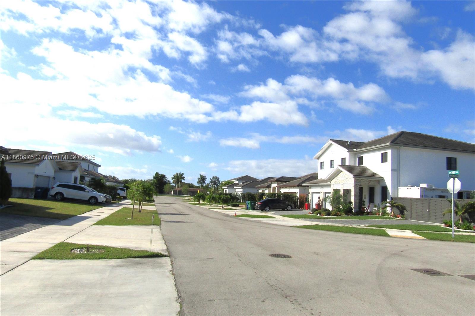 Miami, Florida, 33157, United States, 4 Bedrooms Bedrooms, ,3 BathroomsBathrooms,Residential,For Sale,1939963