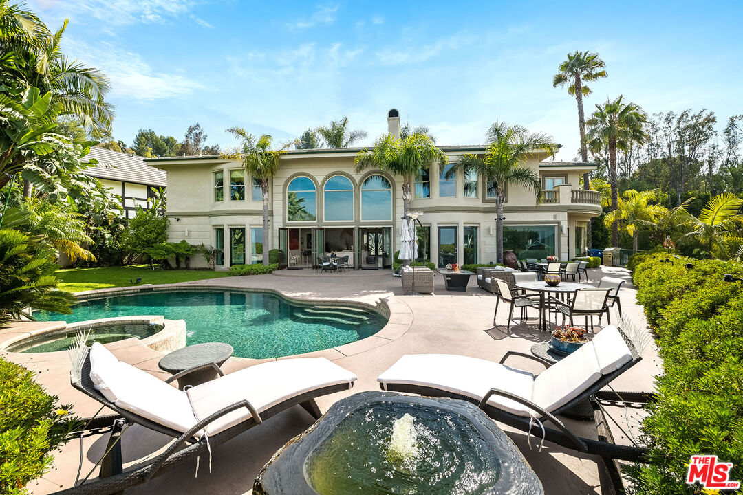 Beverly Hills, California, 90210, United States, 4 Bedrooms Bedrooms, ,5 BathroomsBathrooms,Residential,For Sale,1919871