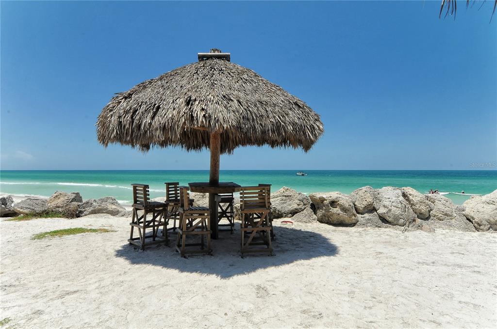 Bradenton, Florida, 34210, United States, 3 Bedrooms Bedrooms, ,2 BathroomsBathrooms,Residential,For Sale,1957049