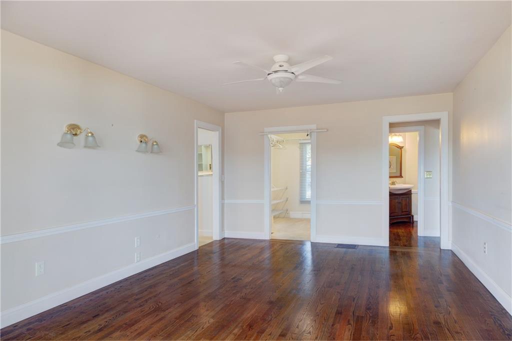 Portsmouth, Rhode Island, 02871, United States, 4 Bedrooms Bedrooms, ,5 BathroomsBathrooms,Residential,For Sale,1909701