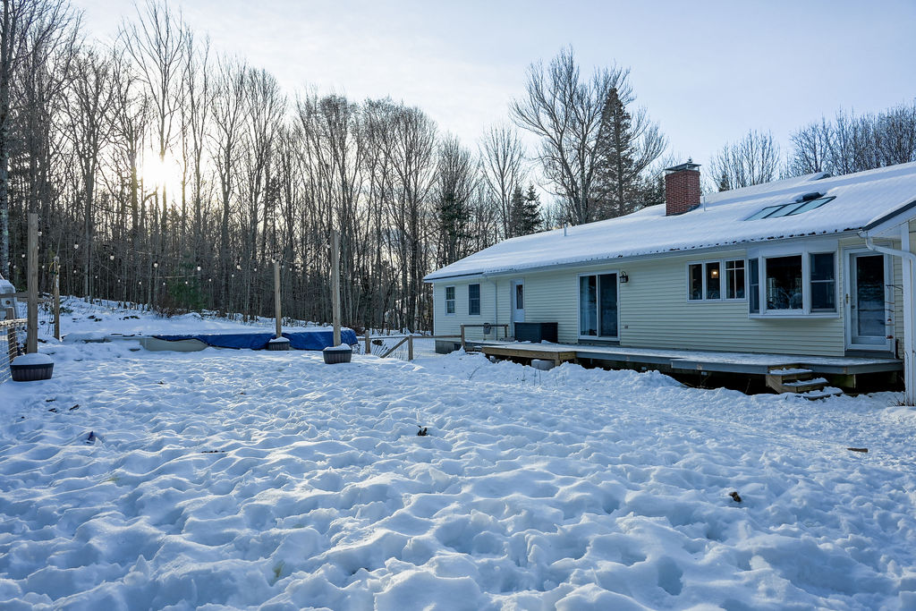 Sidney, Maine, 04330, United States, 3 Bedrooms Bedrooms, ,3 BathroomsBathrooms,Residential,For Sale,2007765