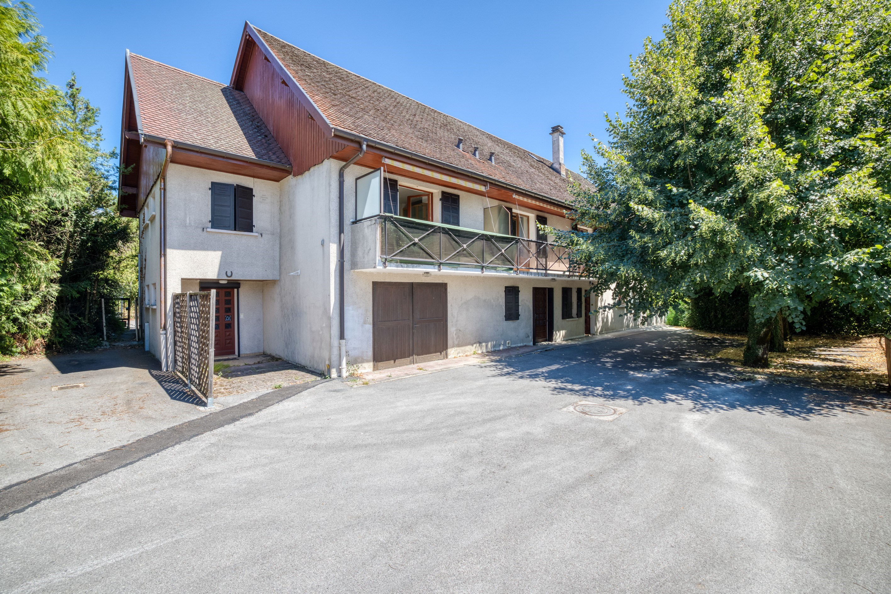  Former farmhouse with rare volumes and strong potential - 物件實景
