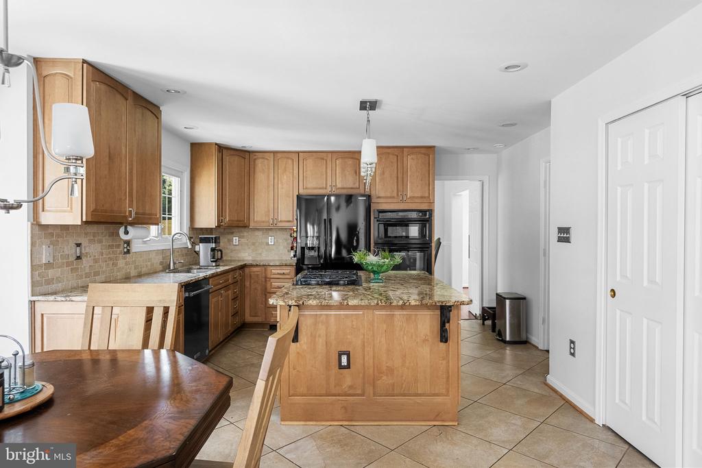 Gainesville, Virginia, 20155, United States, 4 Bedrooms Bedrooms, ,3 BathroomsBathrooms,Residential,For Sale,2049093
