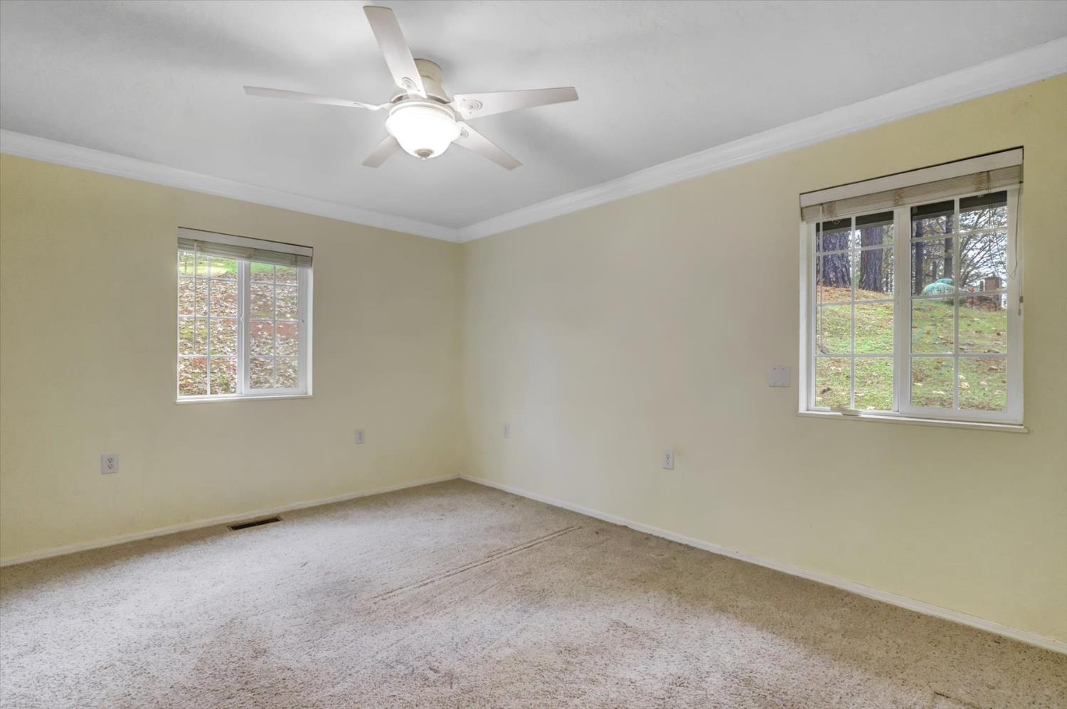 Grass Valley, California, 95949, United States, 2 Bedrooms Bedrooms, ,1 BathroomBathrooms,Residential,For Sale,1993836