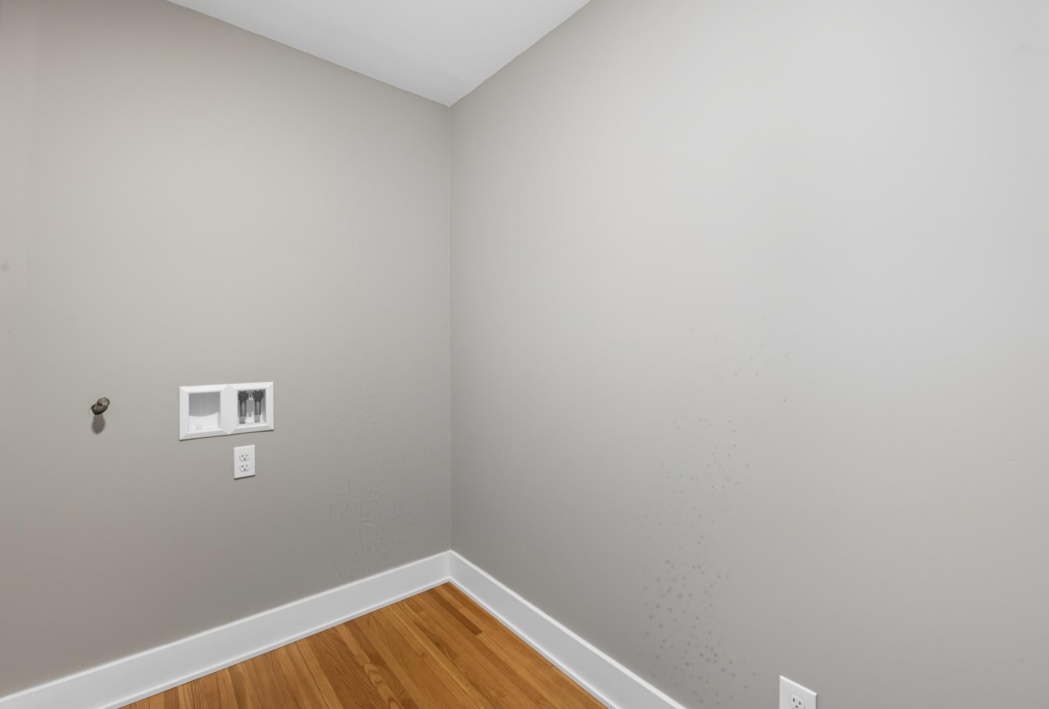 Richfield, Minnesota, 55423, United States, 3 Bedrooms Bedrooms, ,1 BathroomBathrooms,Residential,For Sale,1938909