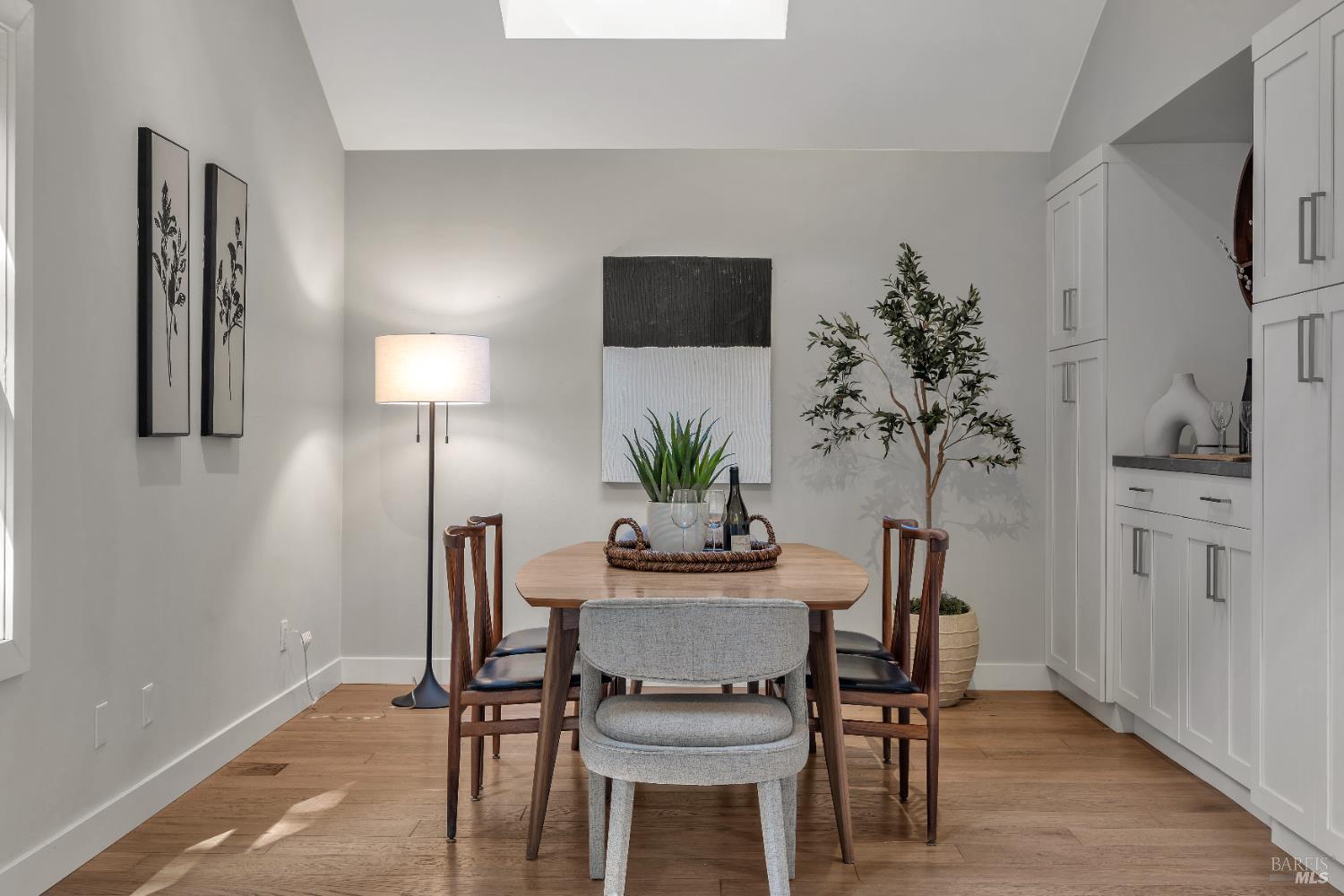 Mill Valley, California, 94941, United States, 4 Bedrooms Bedrooms, ,4 BathroomsBathrooms,Residential,For Sale,1793282