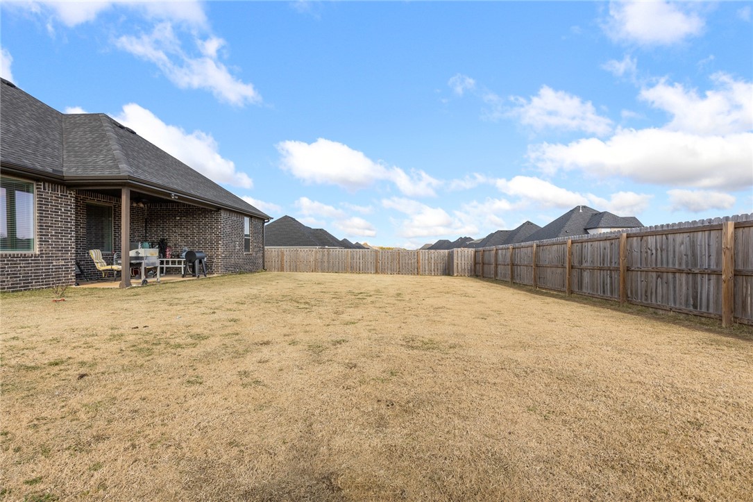 Pea Ridge, Arkansas, 72751, United States, 4 Bedrooms Bedrooms, ,3 BathroomsBathrooms,Residential,For Sale,1995681