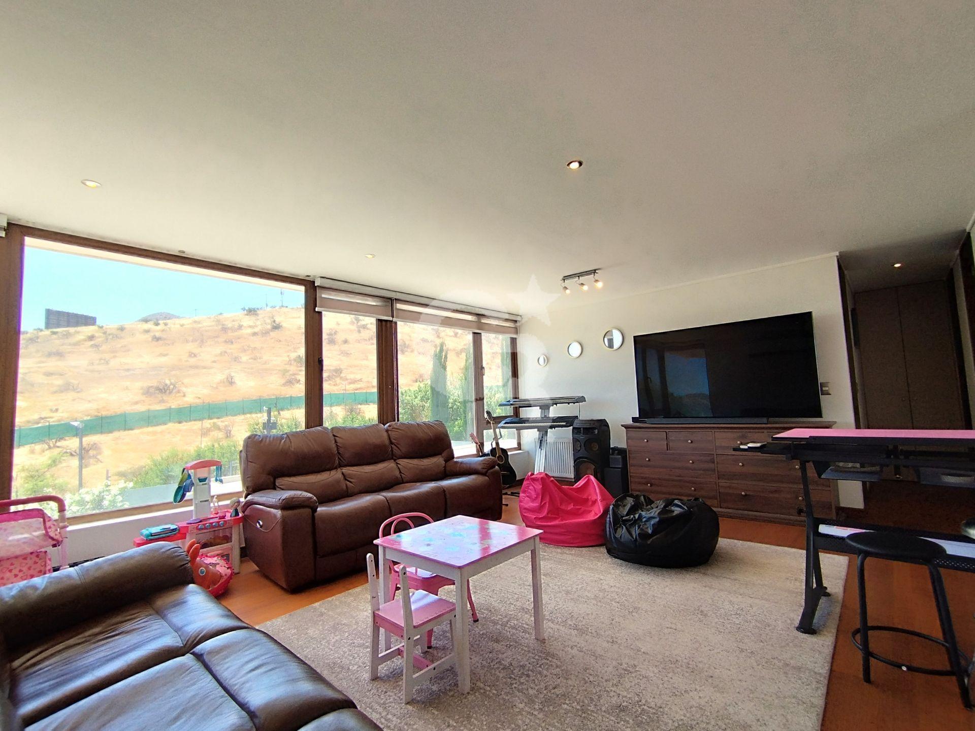 Colina, Chile, 5 Bedrooms Bedrooms, ,4 BathroomsBathrooms,Residential,For Sale,1998883
