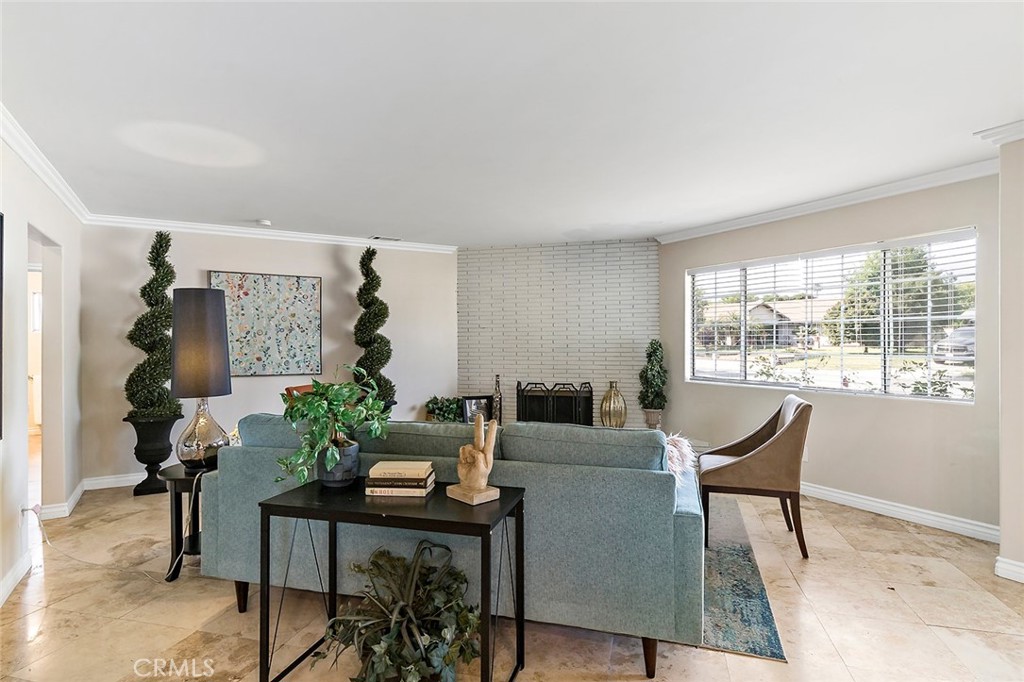 Rialto, California, 92377, United States, 4 Bedrooms Bedrooms, ,2 BathroomsBathrooms,Residential,For Sale,1899973