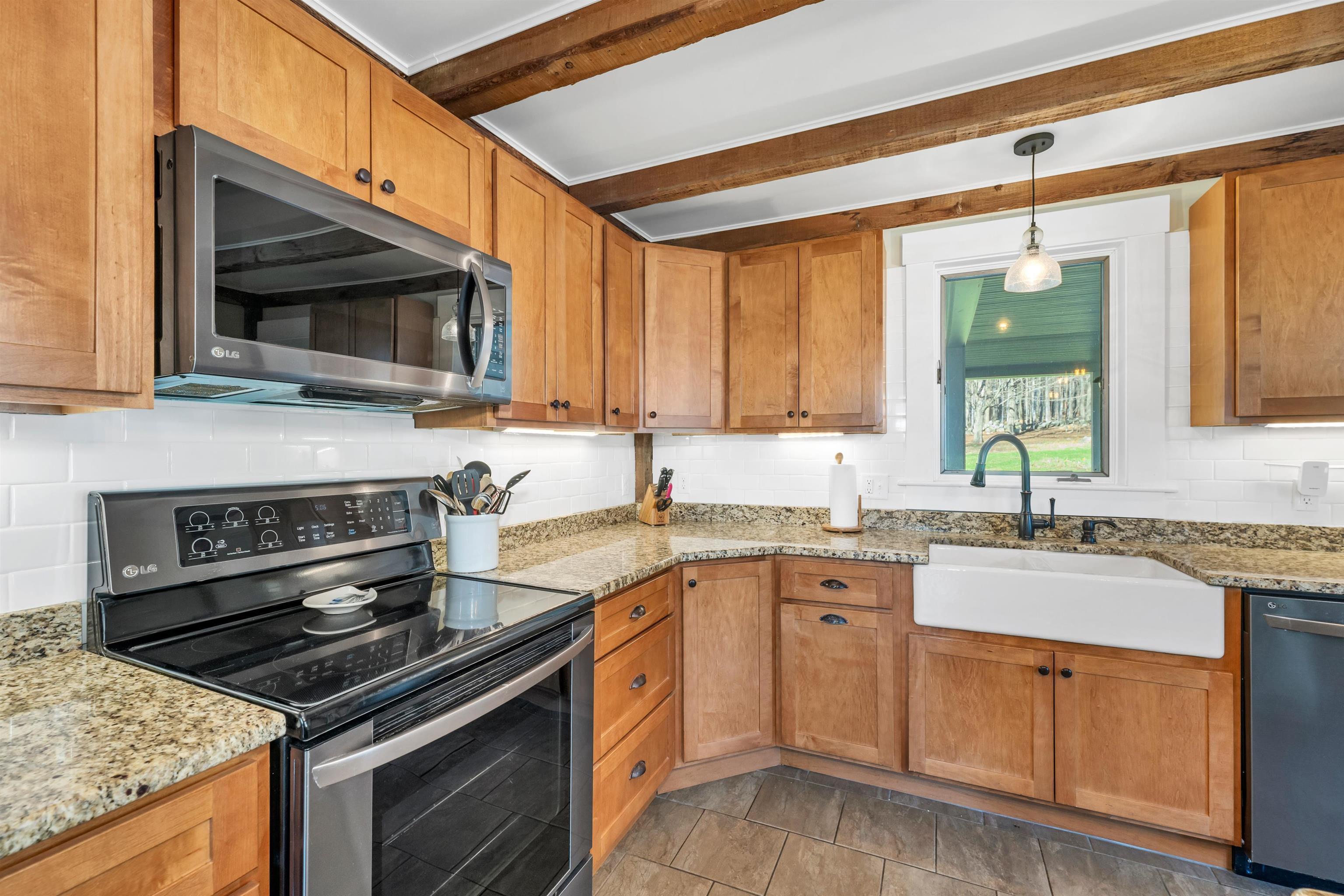 Meredith, New Hampshire, 03253, United States, 3 Bedrooms Bedrooms, ,2 BathroomsBathrooms,Residential,For Sale,1793827