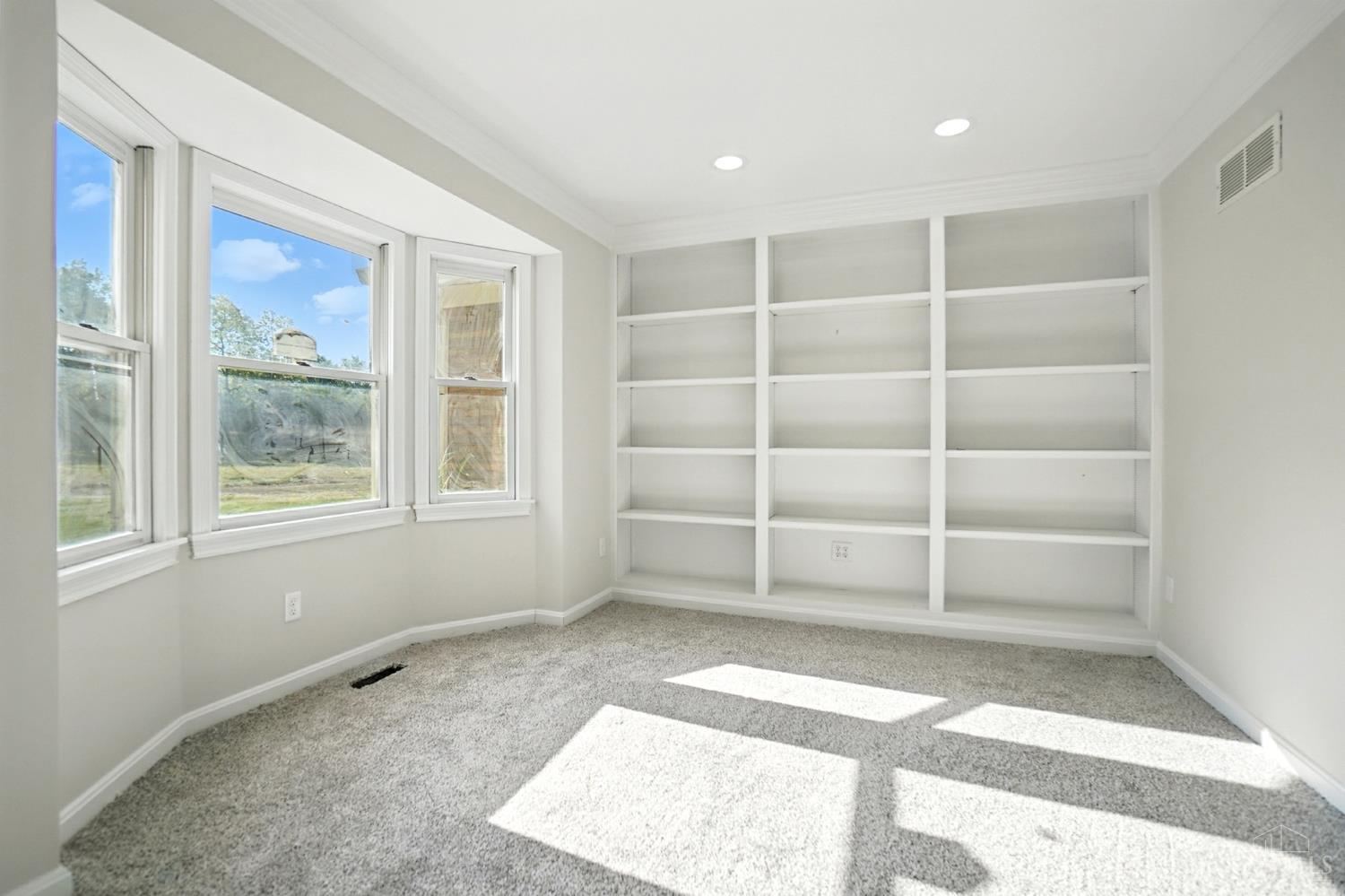 Liberty Twp, Ohio, 45044, United States, 4 Bedrooms Bedrooms, ,4 BathroomsBathrooms,Residential,For Sale,1938981