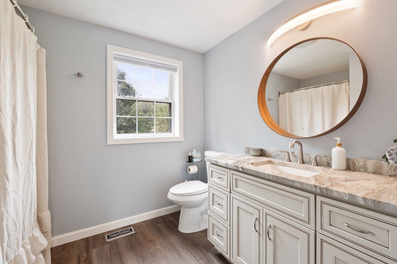 Hudson, New Hampshire, 03051, United States, 3 Bedrooms Bedrooms, ,2 BathroomsBathrooms,Residential,For Sale,1940270
