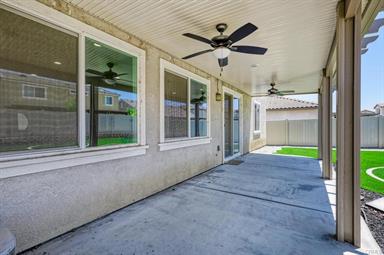 Lake Elsinore, California, 92530, United States, 4 Bedrooms Bedrooms, ,3 BathroomsBathrooms,Residential,For Sale,1942705