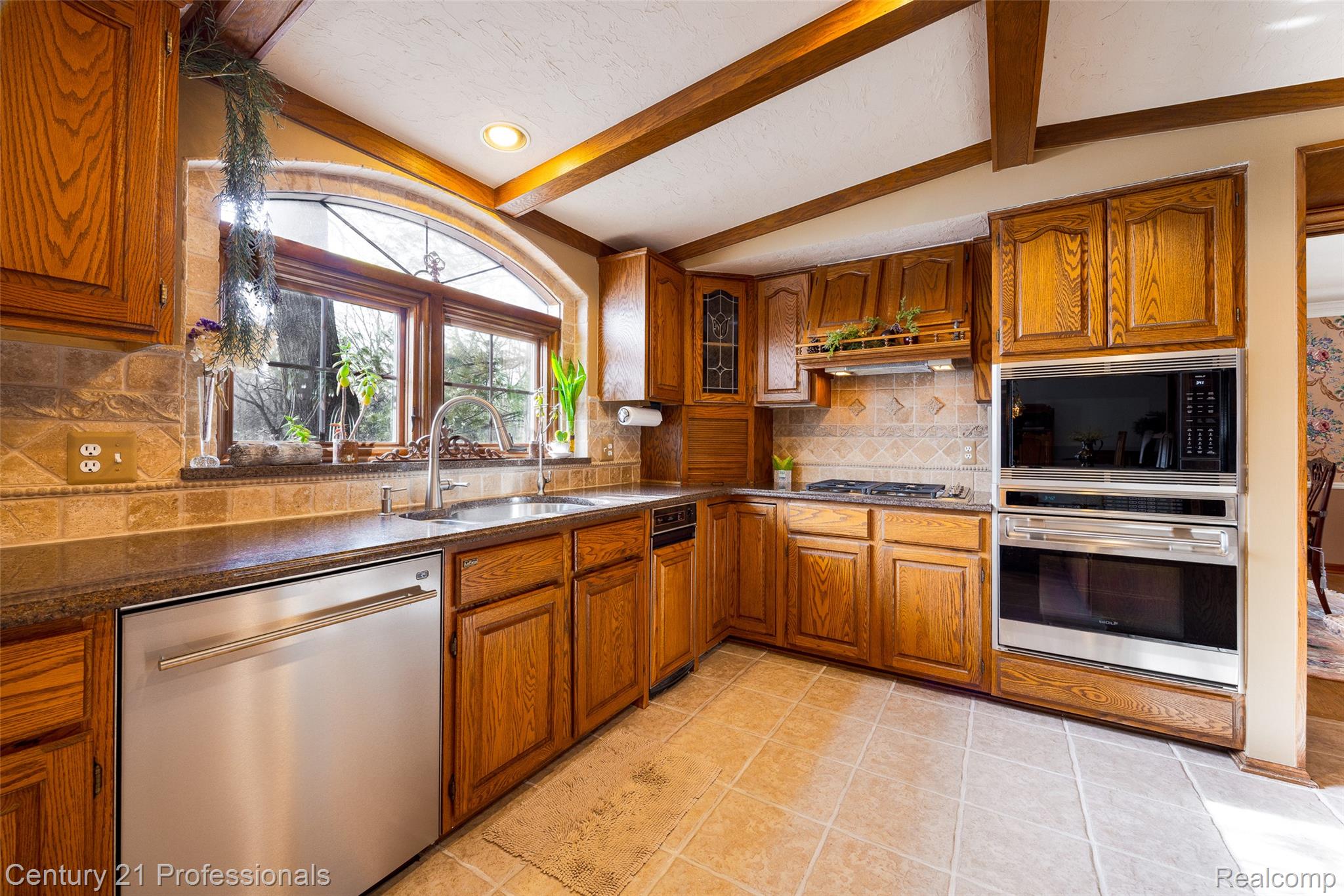 Rochester, Michigan, 48306, United States, 4 Bedrooms Bedrooms, ,3 BathroomsBathrooms,Residential,For Sale,1980039