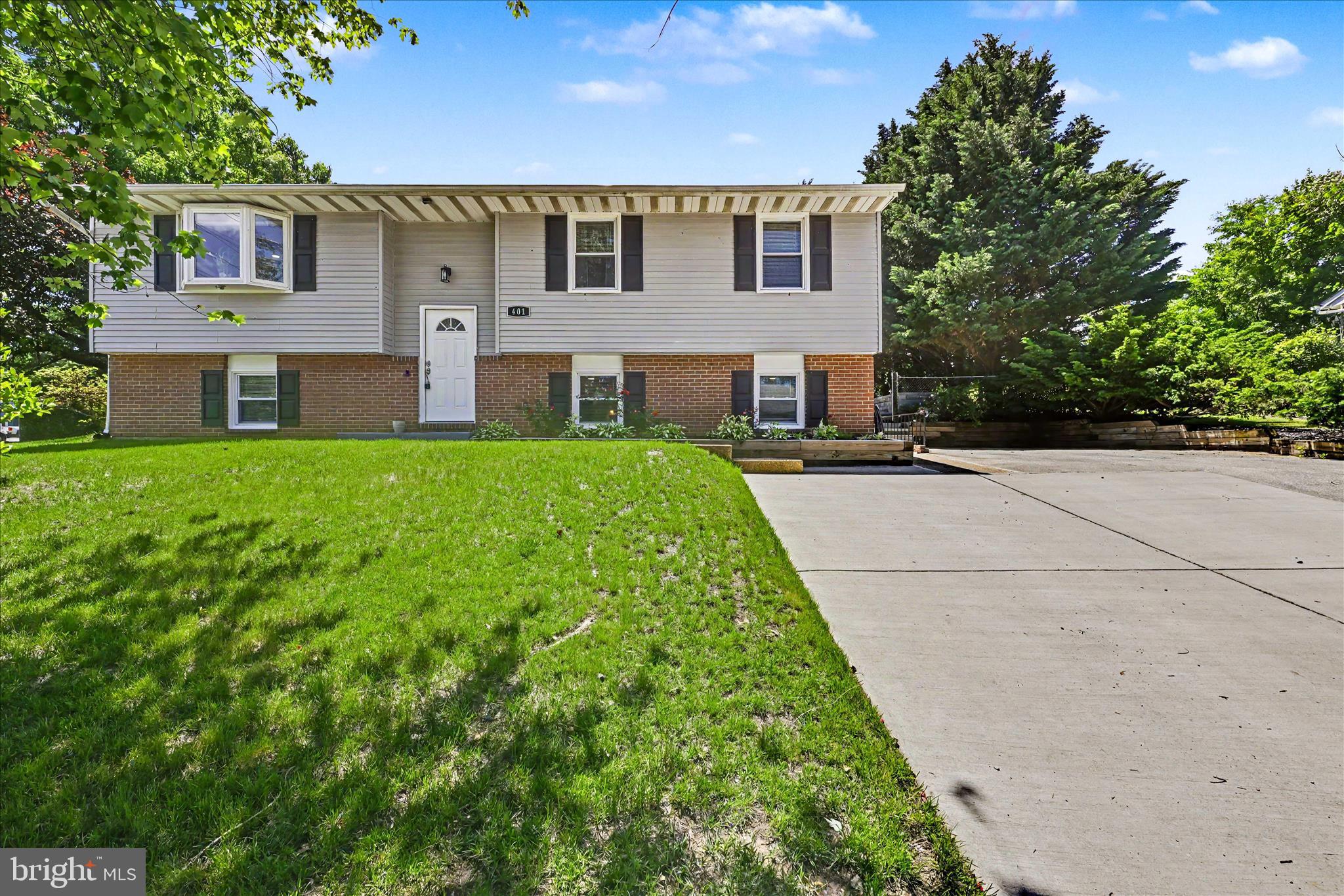 Linthicum Heights, Maryland, 21090, United States, 5 Bedrooms Bedrooms, ,3 BathroomsBathrooms,Residential,For Sale,2048569