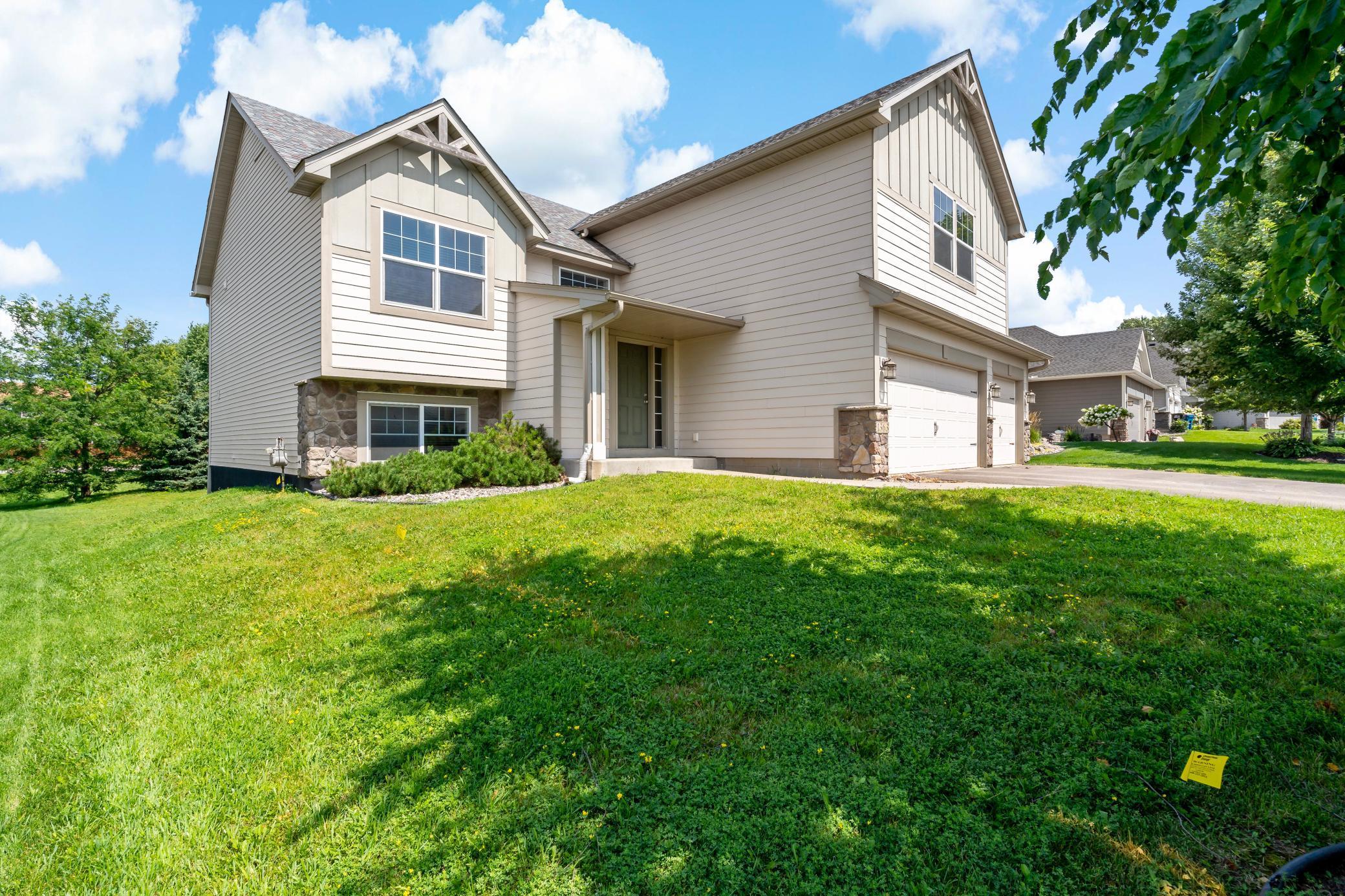 Shakopee, Minnesota, 55379, United States, 5 Bedrooms Bedrooms, ,2 BathroomsBathrooms,Residential,For Sale,1918771