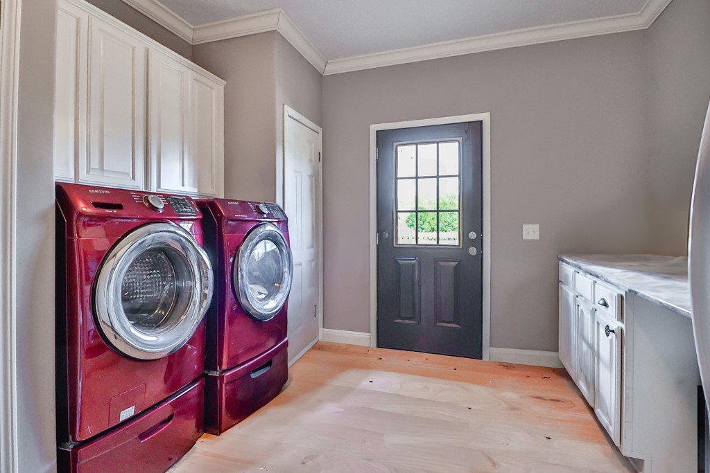 Lexington, Texas, 78947, United States, 4 Bedrooms Bedrooms, ,3 BathroomsBathrooms,Residential,For Sale,2002200