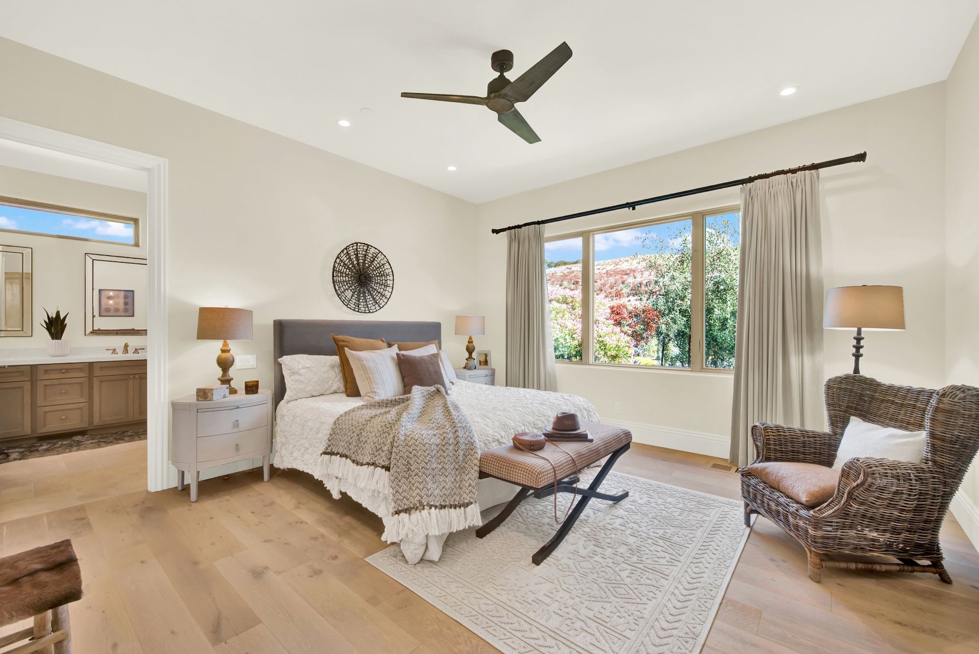  Mediterranean-Inspired Silverado Crest Home - 物件實景
