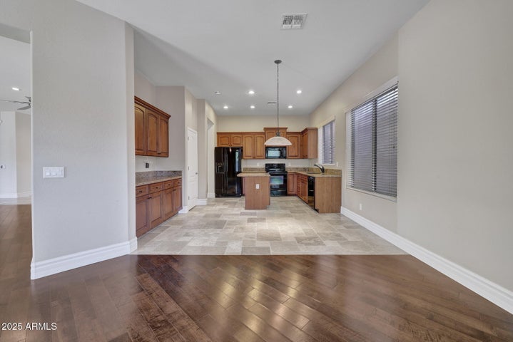Sun City, Arizona, 85375, United States, 3 Bedrooms Bedrooms, ,2 BathroomsBathrooms,Residential,For Sale,1938319